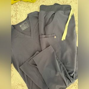 Figs Lg Grey 1 pocket Catarina and Lg Grey Kade pants.